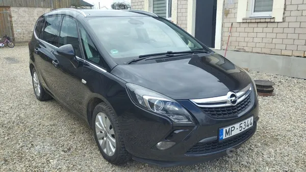 Opel Pārdodu Opel Zafira 2.0tdi 121kw, 6 ātrumu manuālā