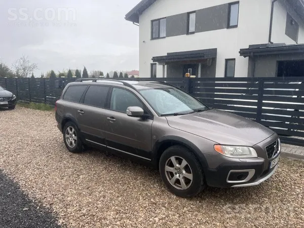 Volvo Volvo Xc70, 136kw D5 motors. Auto laba stavokli.