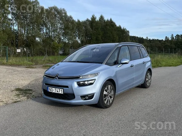 Citroen Ietilpīgs, ērts un ekonomisks auto. 