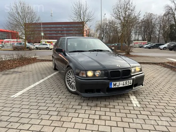 BMW 320 - 1