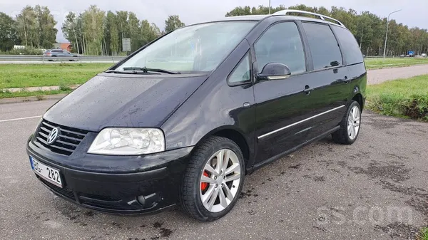 Volkswagen Sharan 2007, 2.0D dīzelis, Manuāls, Furgons, Melns — Latvijā