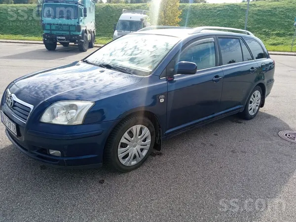 Toyota Avensis - 1