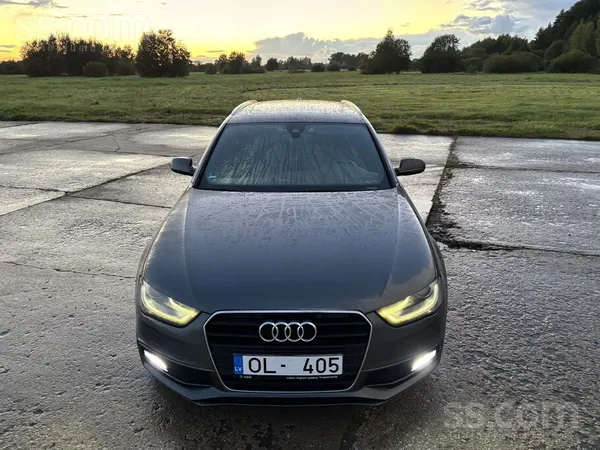 Pārdodu koptu Audi A4 Avant 3.0 Tdi V6, 180 kW (245 Zs), 2013. gada. 

Aut
