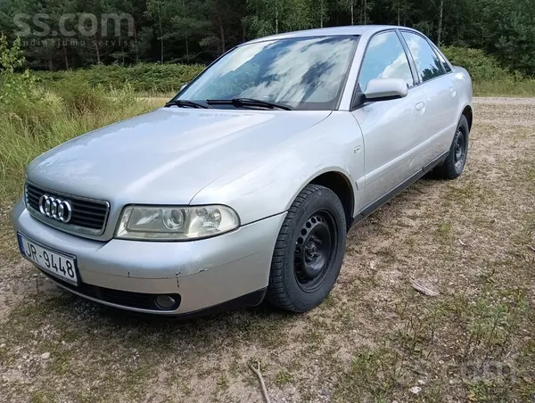 Audi A4 - 1