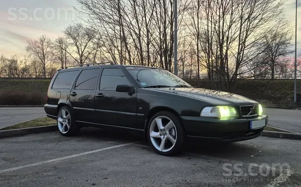 Volvo Pārdodu Volvo V70. 2.5Tdi 103kw, mehāniskā ātrumkā