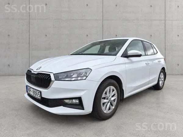 Uzņēmums pārdod Škoda Fabia HB Ambition 1, 0 Tsi 70kW 5-p. manual. Automašīn