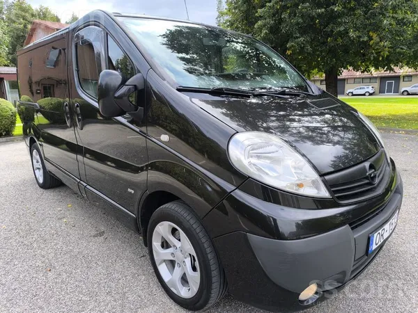 Opel Vivaro - 1