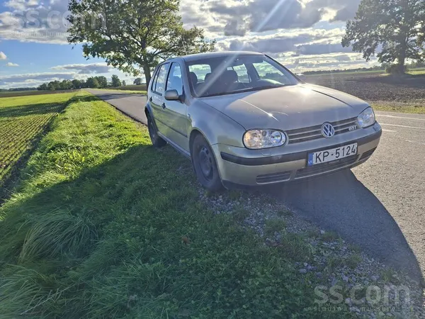 Volkswagen Golf 4 2001, 1.9D dīzelis, Manuāls, Hečbeks, Brūns — Latvijā