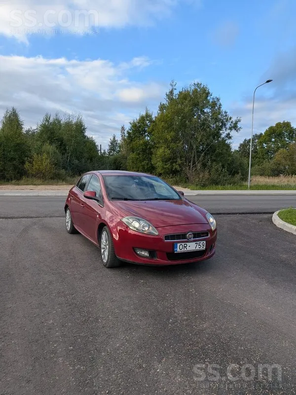 Pārdodu Fiat bravo 1.9 tdi 110 kw sporta versija auto kopts un lolots liekus