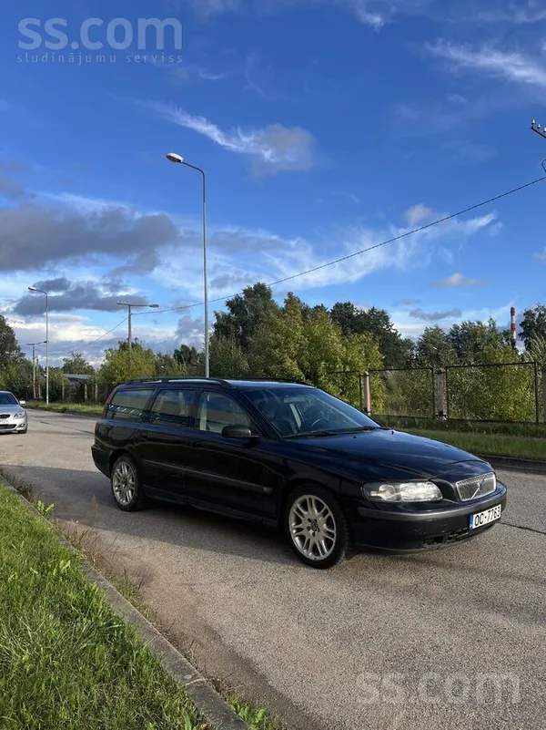 Volvo Pārdodu Volvo V70 2.4d 120kw. Tikko izieta jauta t