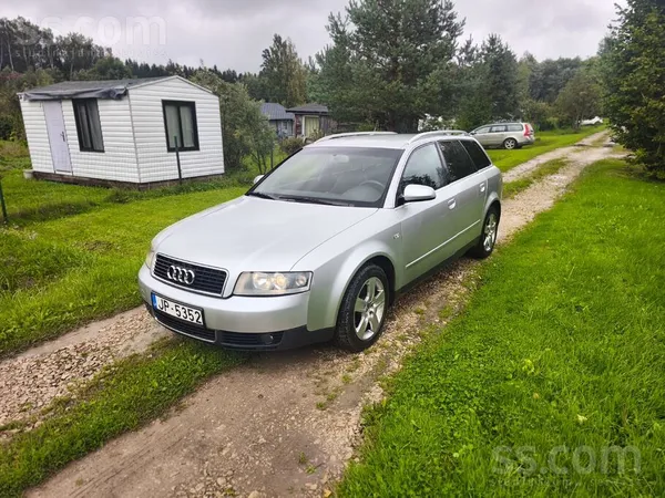 Audi A4 - 1