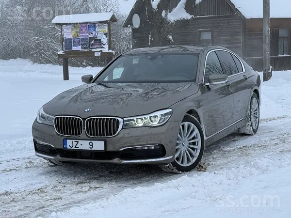 730D 3.0D 195kW Rwd
Oriģināls pierādāms nobraukums 165tkm 
pilna servisa v