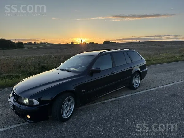 BMW Pārdodu BMW 530D (142 kw/193 zs) Individual, Carbo