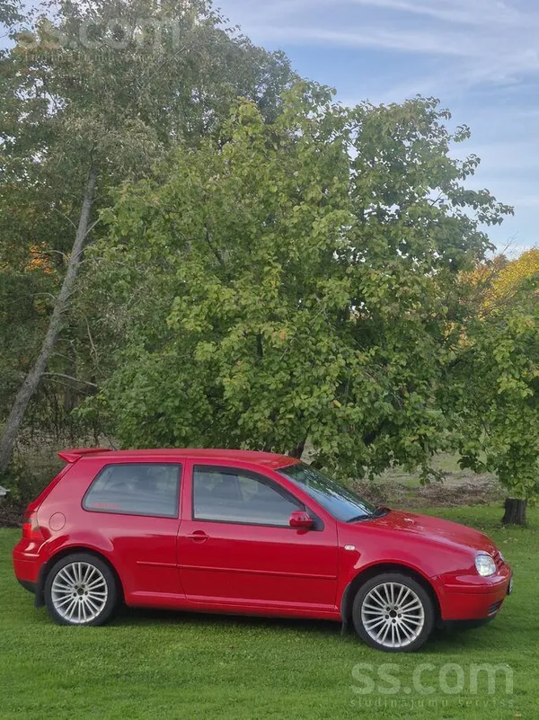 Volkswagen Golf 4 - 1