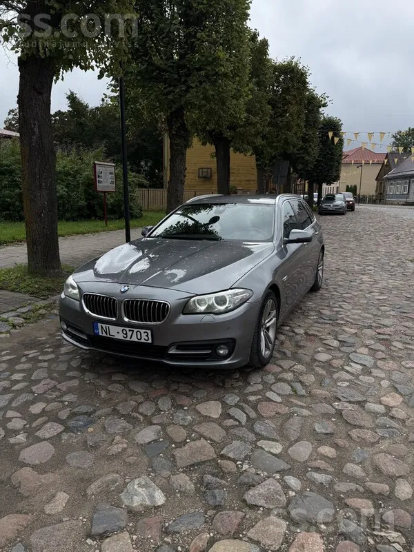 BMW Pārdodas lolotais ģimenes auto Bmw 530D Xdrive 190