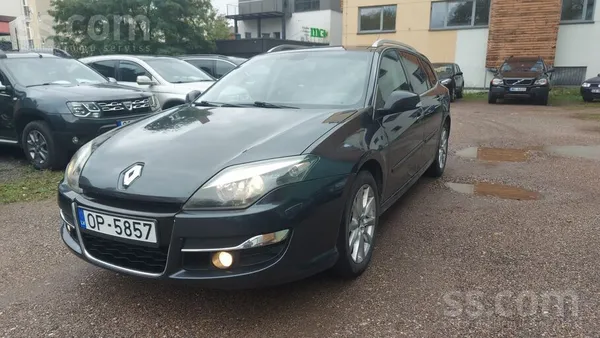 Renault Laguna
2.0Dīzelis/110kw/
Nobraukums: 299801
Pirma reģistrācija: 2