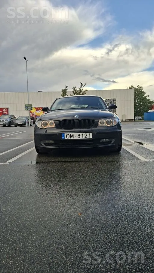BMW 120 - 1