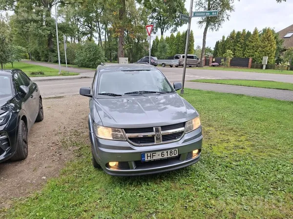 2.0D, 7 vietas, automātiskā ātrumkārba.
Ātrumkārbas defekts
Atrodas S