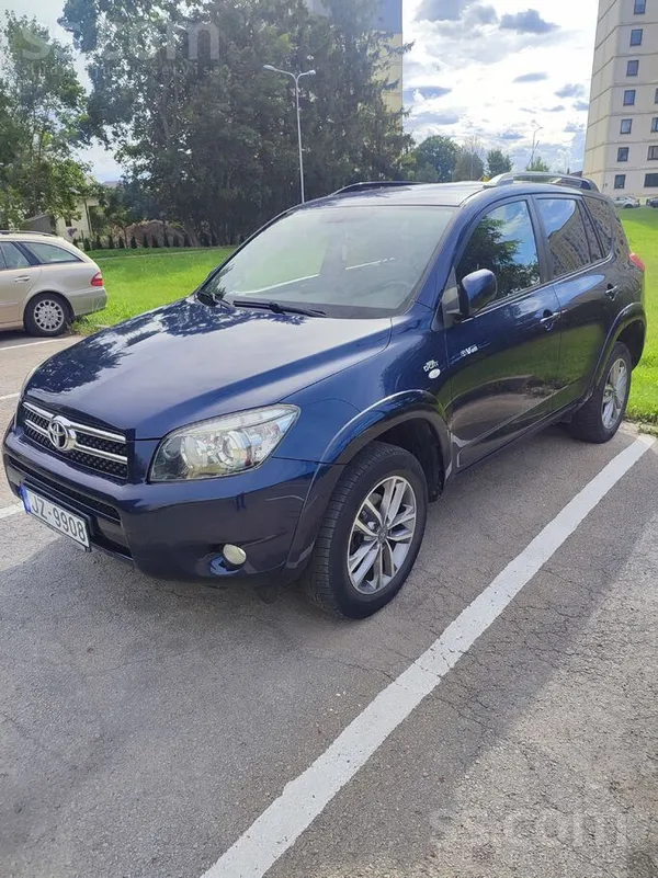 Toyota RAV 4 - 1