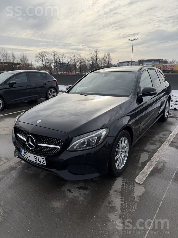 Pārdodu automašīnu Mercedes Benz C200, 2016.gada, 1.6 dīzelis, auto teicamā