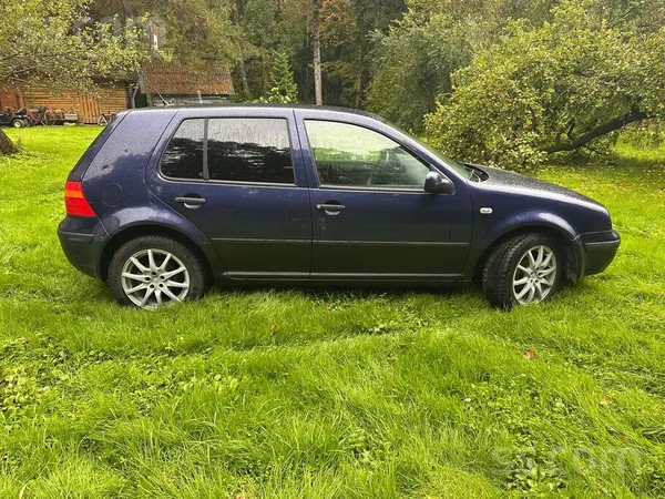 Pārdodu Volkswagen Golf IV, 1.6 benzīns (Azd dzinējs, 77kW), mehāniskā 5 ātr