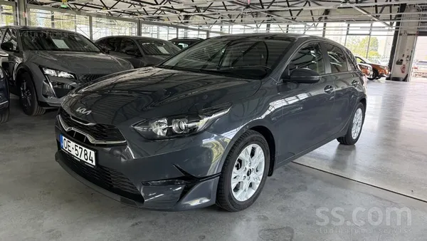 KIA Ceed 2025, 1.5 benzīns, Manuāls, Hečbeks, Pelēks — Latvijā