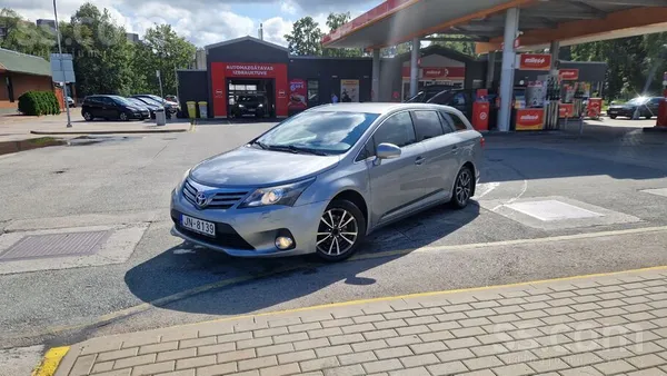Toyota Avensis 1.8 benzins / gāze. Labs, erts, uzticams auto. Nekad nav piev