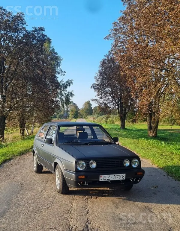 Volkswagen Golf 2 - 1