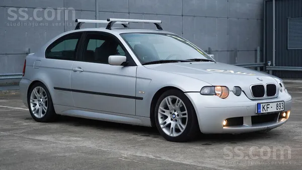 BMW Pārdošanā ir izcils auto dizaina paraugs BMW 320d 