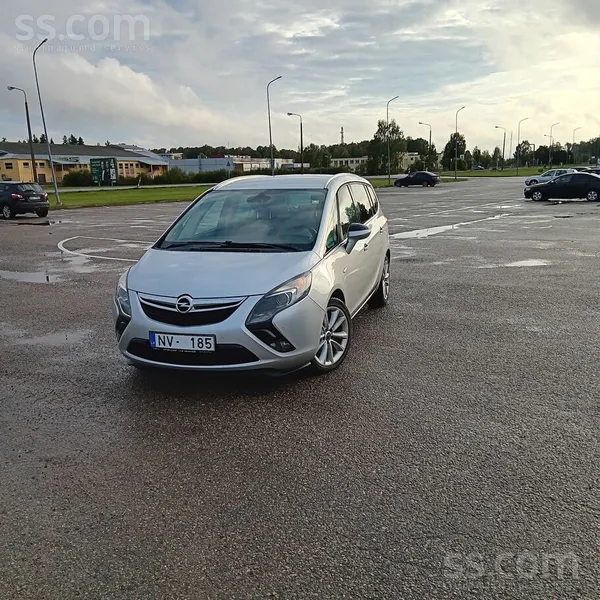 Opel Zafira 2012, 2.0D dīzelis, Manuāls, Furgons, Sudrabs — Latvijā