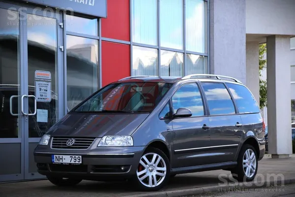Volkswagen Sharan - 1