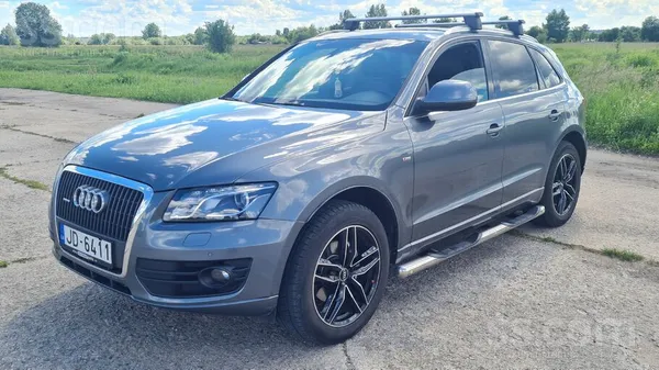 Продаю личный авто Audi Q5 S-Line 2012 года в неплохой комплектации. 

По
