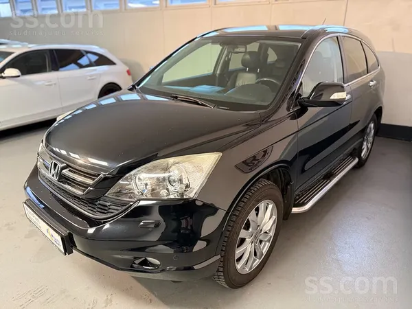Honda tikko no Vācijas, pilnā “Executive” versija. 
Labais 2.2 turbodīzelis