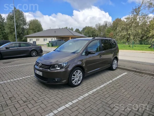 Volkswagen Touran - 1