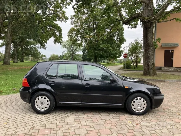 Volkswagen Golf 4 - 1