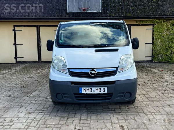 Opel Vivaro 2011, 2.0D dīzelis, Manuāls, Furgons, Balts — Latvijā