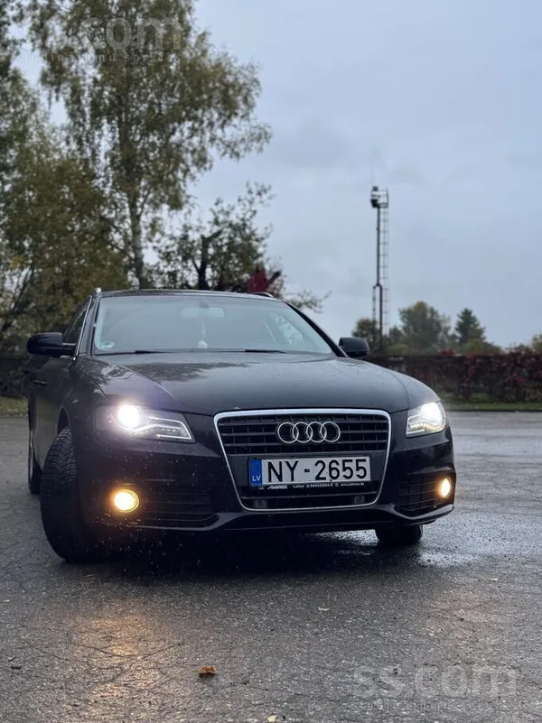 Audi A4 B8 ar svaigu apskati (06.10.2027), Automašīna ir labā tehniskā un vi