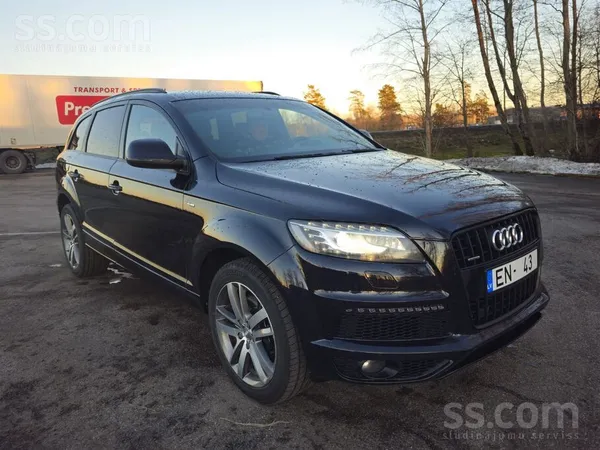 Audi Audi Q7 3.0d 180kw S-Line Plus. R20 ar m+s riepām.
