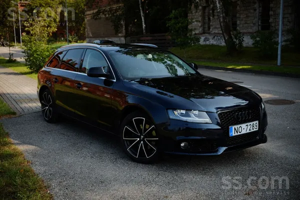 Audi A4 - 1