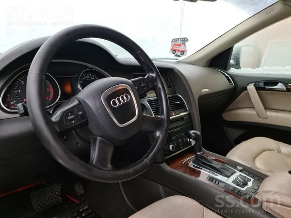 Pārdodu Q7 3.0Tdi 4x4 bez pneimopiekares, tehniskā apskate 07/27. Sīkāk tele