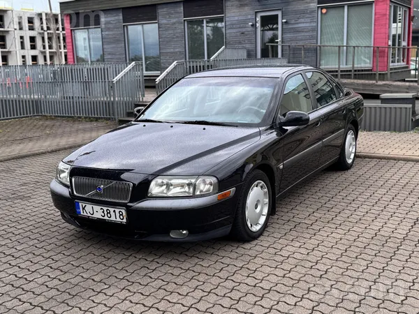 S80 2.4d, mehānika, jauna tehniskā apskate līdz 09/2027

- kruīza kontrole