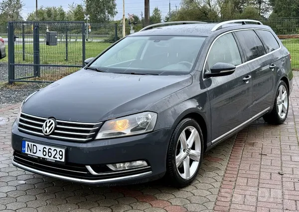 Volkswagen Passat (B7) 2012, 2.0D dīzelis, Manuāls, Universāls, Pelēks — Latvijā