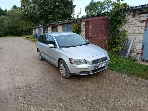 Volvo V50 - 1