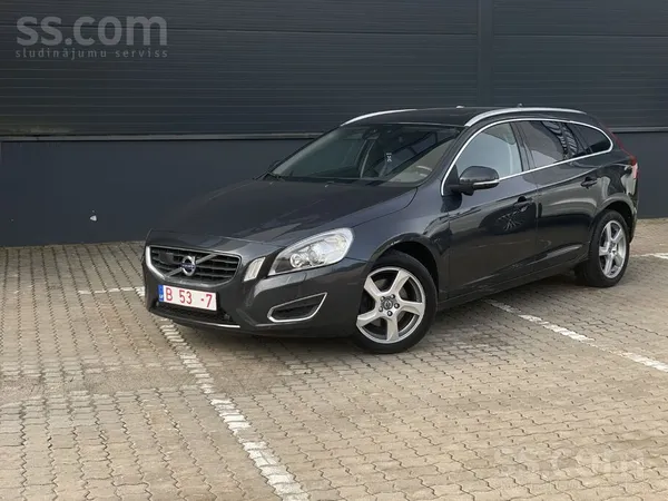Volvo Tikko no Beļģijas Volvo V60 2.0 D4 120 kw 5 cilind