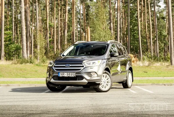 Ford Kuga - 1