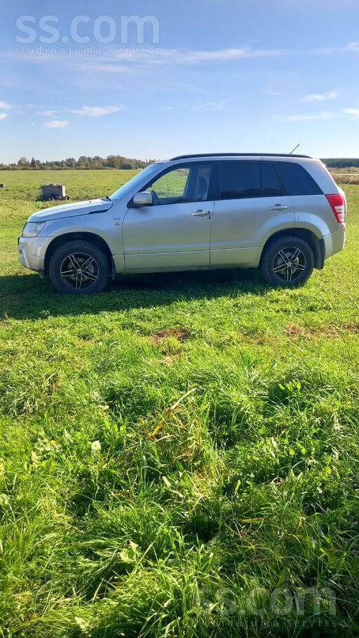 Продаётся Grand Vitara. Новый тех осмотр. Новый аккумулятор.