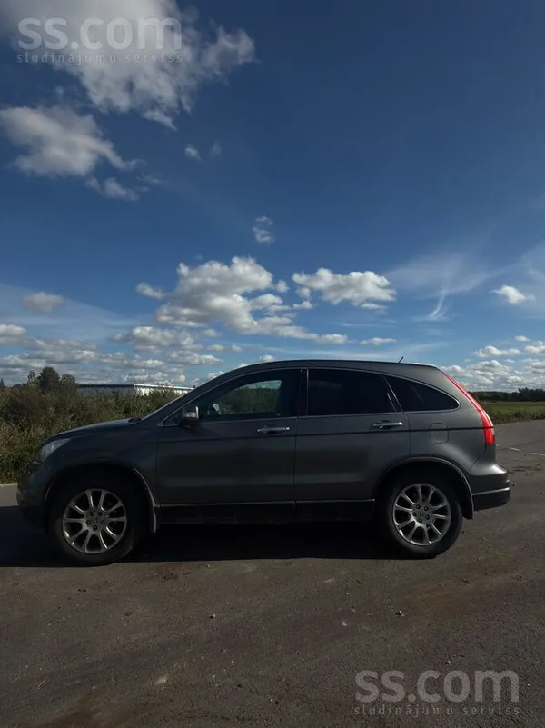 2011 gada Honda Cr-V
2.2 Dīzelis 110kw/150 z. s. , 4Wd pilnpiedziņa
Autom