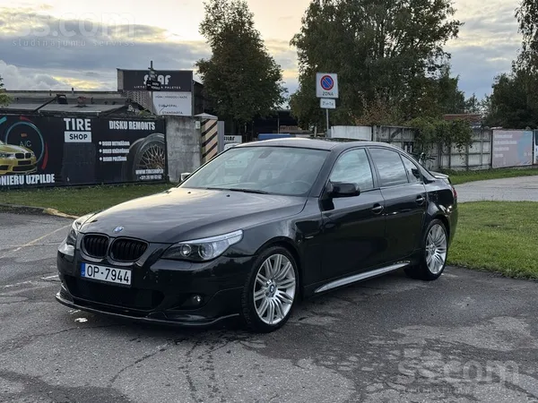 Pārdodu BMW E60 530d M-Pack ar automātisko ātrumkārbu.
Auto ir labā tehnis