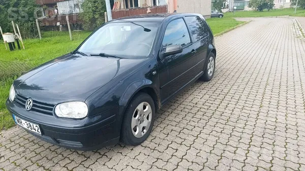 Volkswagen Golf 4 - 1