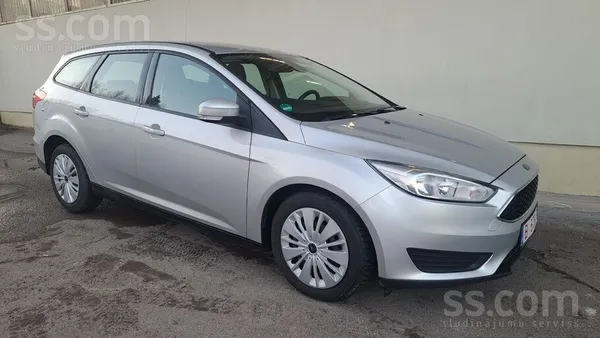 Ford Perfekts auto tikko no Vācijas Ford focus facelift